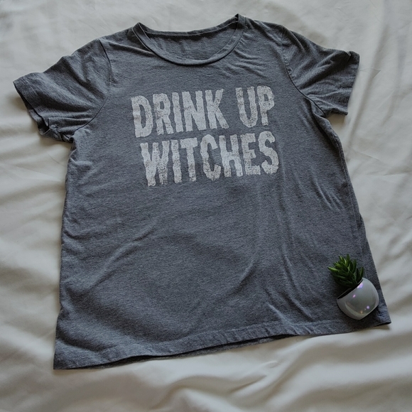 Grayson Threads Tops - Grayson Threads "Drink Up Witches" Short Sleeve Gray Graphic Tee Size Large
